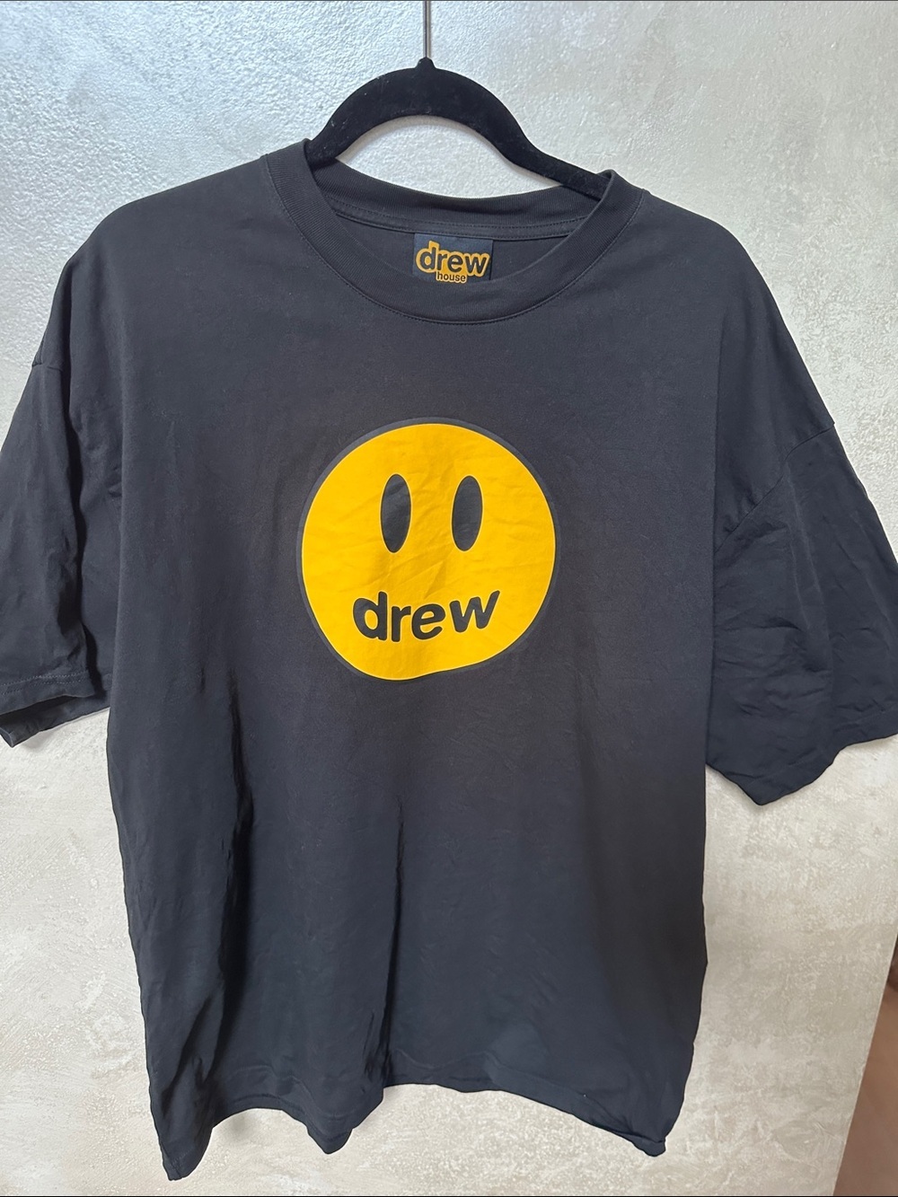 drew house Black Short Sleeve Tee with Yellow Smiley Logo sz large
